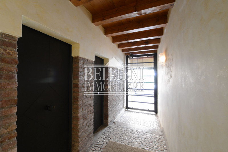 Immagine 15 di Appartamento in vendita  in Ponte degli Angeli a Vicenza