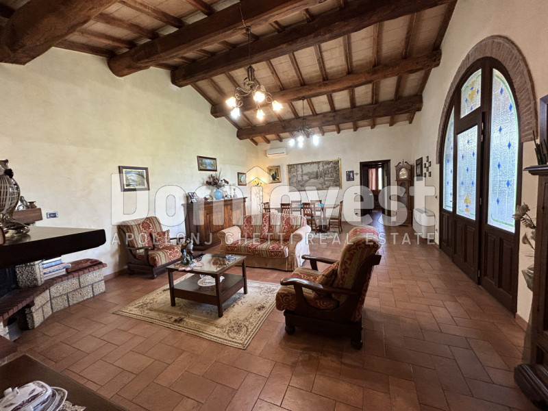 Immagine 2 di Rustico / casale in vendita  in Strada Poggetti a Capalbio