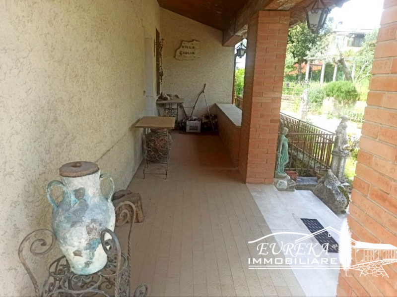 Immagine 7 di Villa in vendita  in Gioiella a Castiglione Del Lago