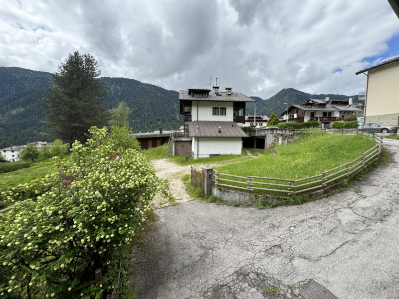 Immagine 7 di Appartamento in vendita  in Via Monti,44 a Auronzo Di Cadore
