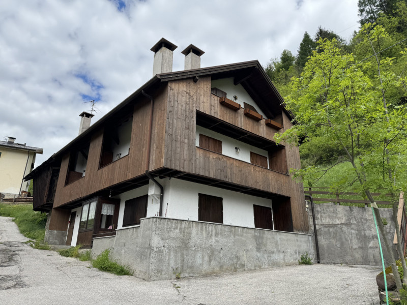 Immagine 20 di Appartamento in vendita  in Via Monti,44 a Auronzo Di Cadore