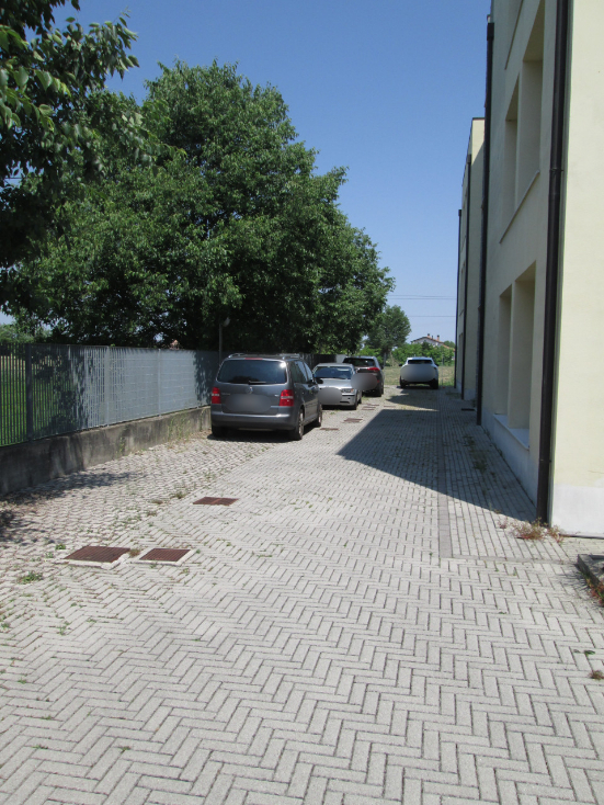 Immagine 7 di Laboratorio in vendita  in VIA MISURINA a Mestrino