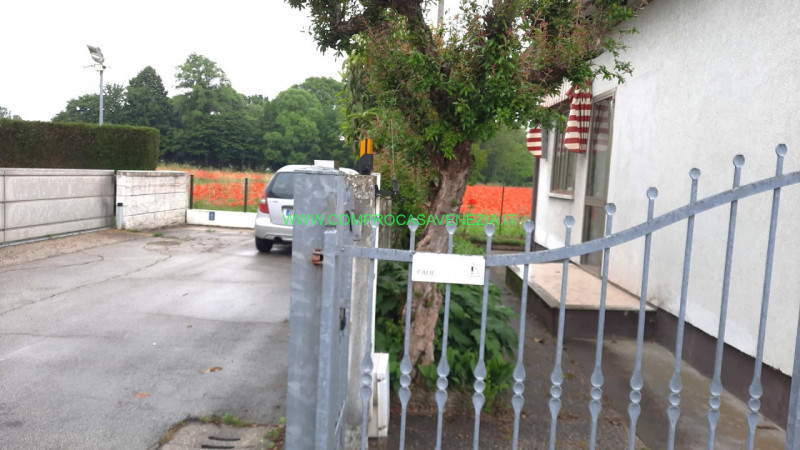 Immagine 5 di Casa indipendente in vendita  a Casale Sul Sile