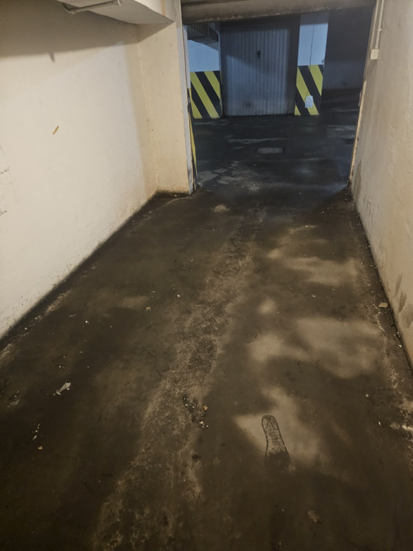 Immagine 5 di Garage in affitto  in via dante a Padova