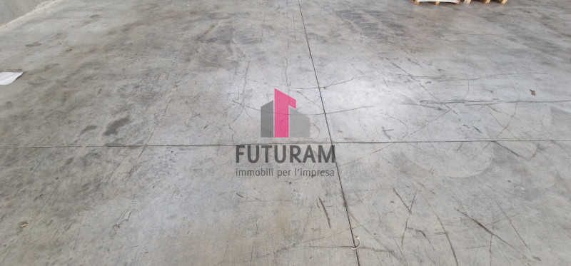 Immagine 3 di Capannone industriale in vendita  in via roma a Mestrino