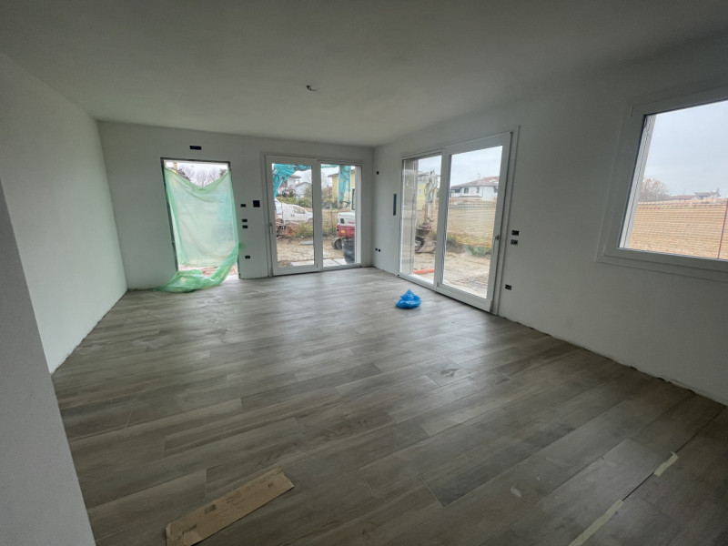 Immagine 7 di Casa quadrifamiliare in vendita  in VIA NIEVO a Rubano