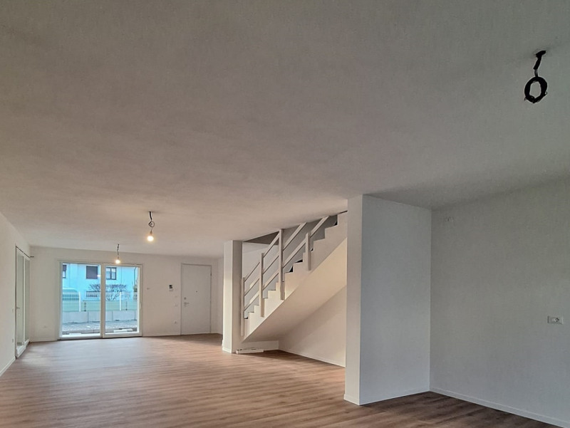 Immagine 2 di Villetta a schiera in vendita  in Via Rasega a Camisano Vicentino