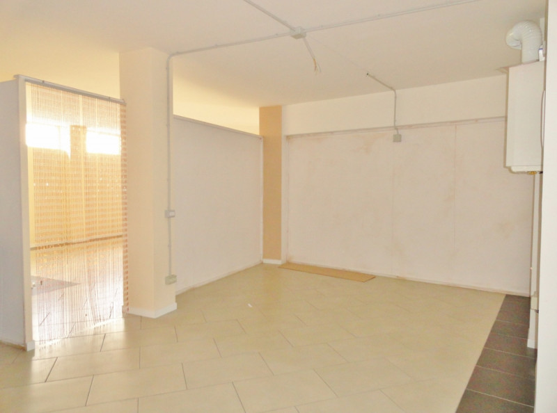 Immagine 2 di Negozio in vendita  in strada postumia a Vicenza