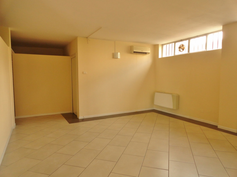 Immagine 8 di Negozio in vendita  in strada postumia a Vicenza