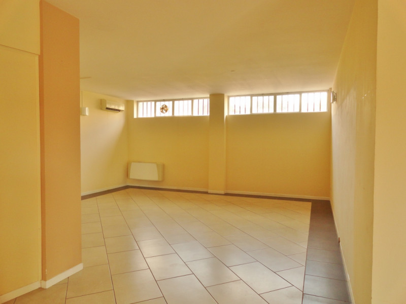 Immagine 10 di Negozio in vendita  in strada postumia a Vicenza