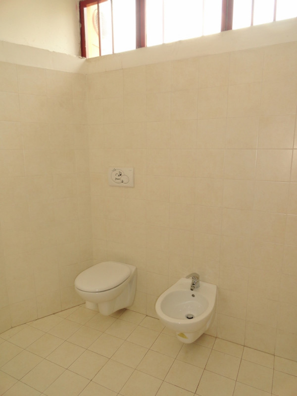 Immagine 13 di Negozio in vendita  in strada postumia a Vicenza