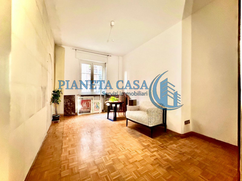 Immagine 10 di Appartamento in vendita  in Via Caracciolo 26 a Milano