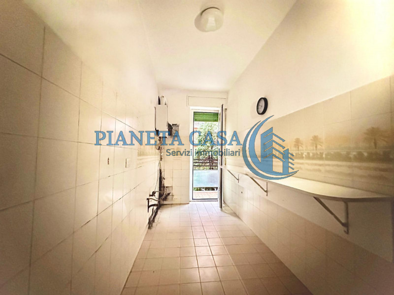 Immagine 12 di Appartamento in vendita  in Via Caracciolo 26 a Milano