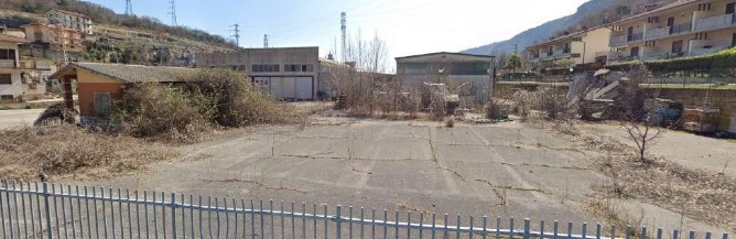 Immagine 3 di Capannone industriale in vendita  in VIA DON CALABRIA 5 a Grezzana