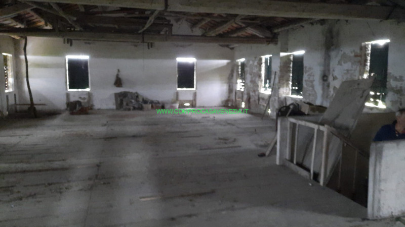 Immagine 10 di Rustico / casale in vendita  in casier a Casier