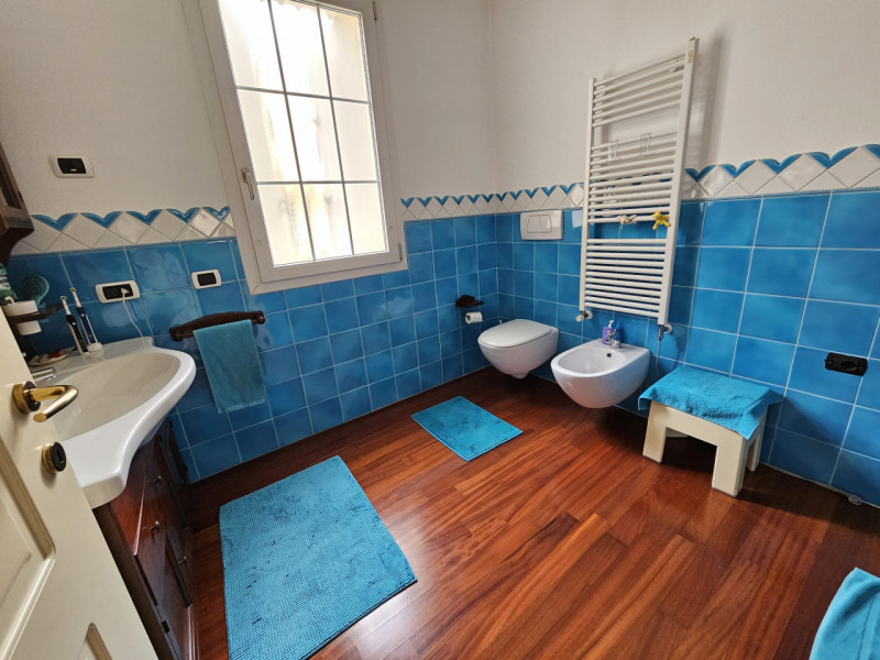 Immagine 7 di Villa in vendita  a Selvazzano Dentro