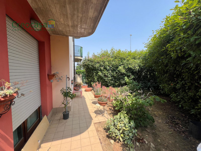 Immagine 6 di Appartamento in vendita  in Via Papa Giovanni Paolo II 172 a Stezzano