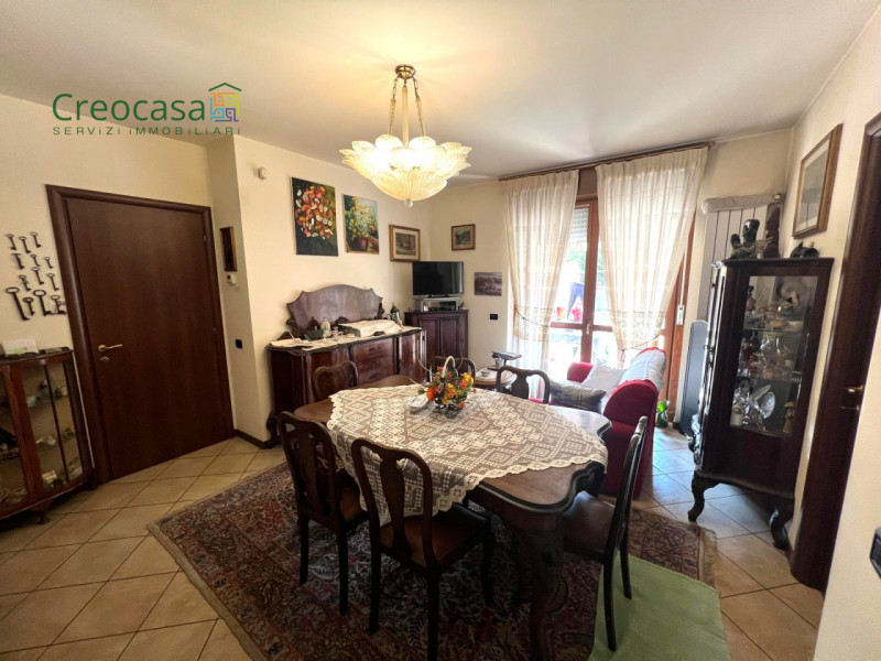 Immagine 9 di Appartamento in vendita  in Via Papa Giovanni Paolo II 172 a Stezzano