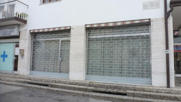 Immagine 5 di Attività commerciale in vendita  in via sorio a Padova