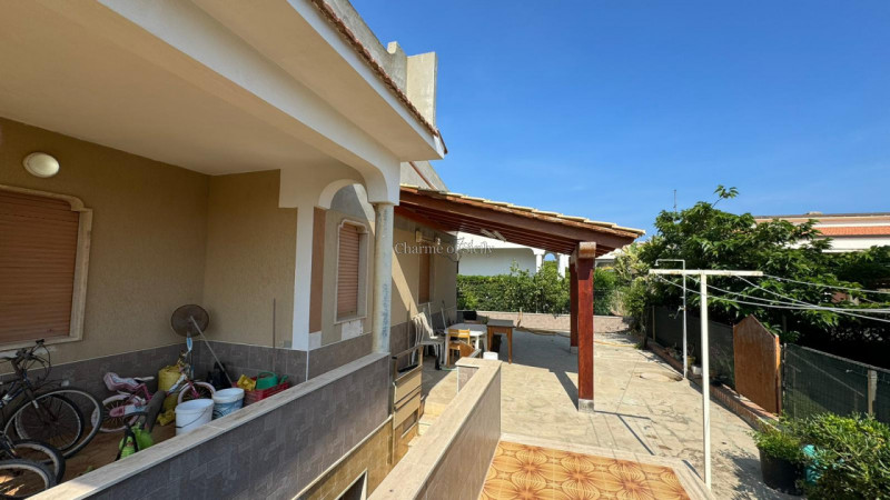 Immagine 16 di Casa indipendente in vendita  in VIA DEL MUGHETTO a Modica