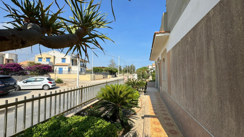 Immagine 21 di Casa indipendente in vendita  in VIA DEL MUGHETTO a Modica