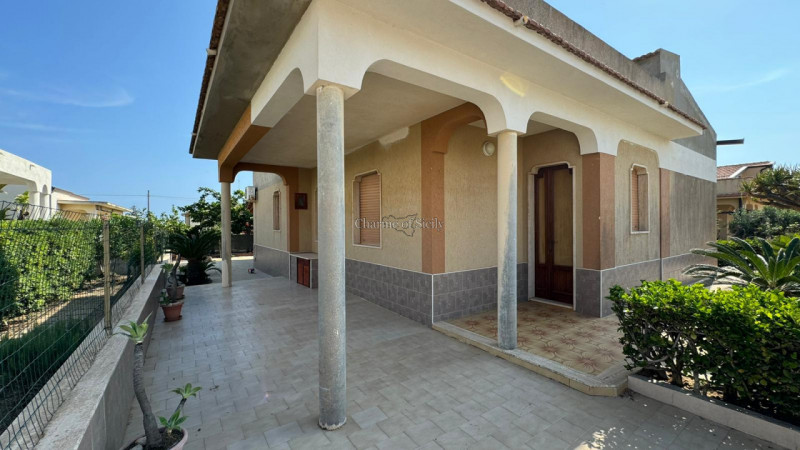 Immagine 24 di Casa indipendente in vendita  in VIA DEL MUGHETTO a Modica