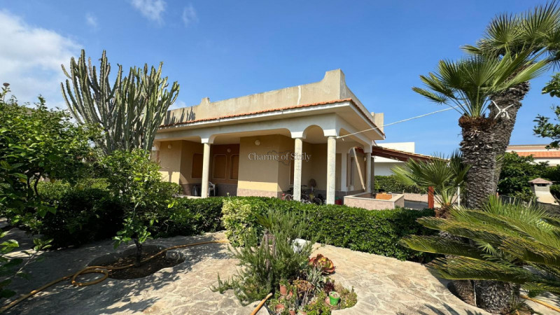 Immagine 33 di Casa indipendente in vendita  in VIA DEL MUGHETTO a Modica