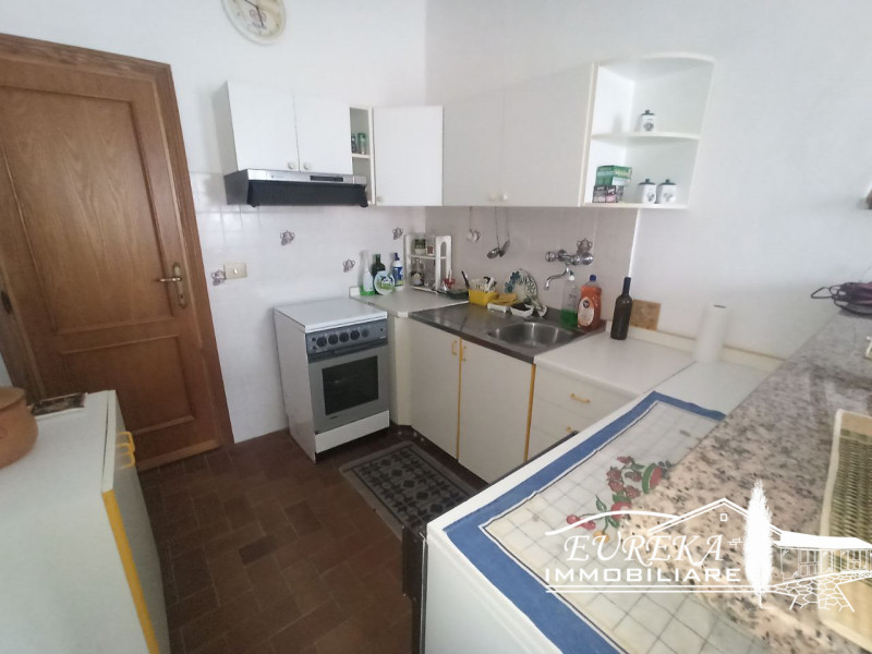 Immagine 8 di Appartamento in vendita  a Castiglione Del Lago