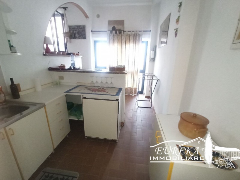 Immagine 9 di Appartamento in vendita  a Castiglione Del Lago