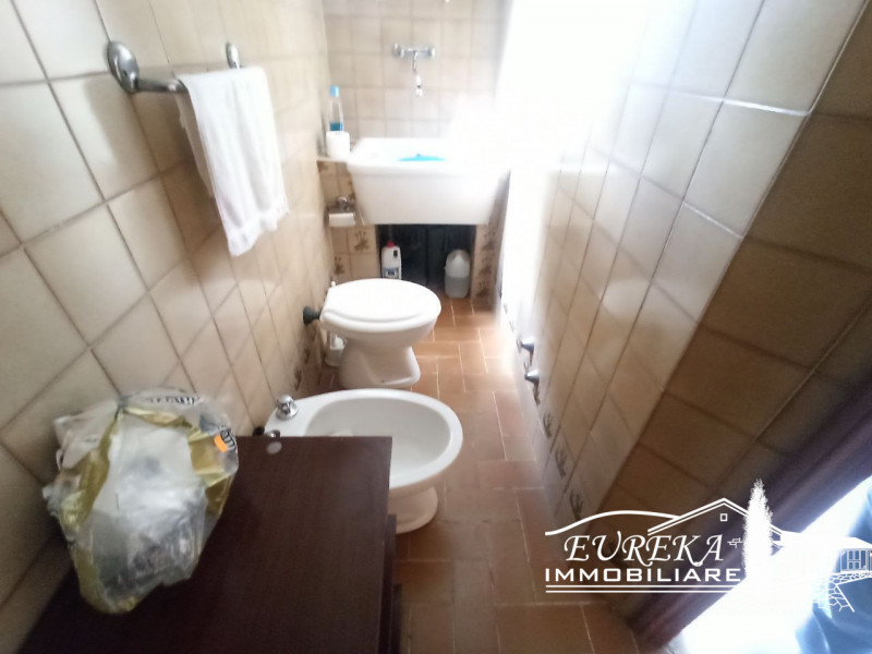 Immagine 10 di Appartamento in vendita  a Castiglione Del Lago