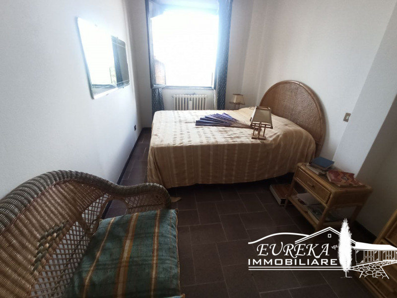 Immagine 12 di Appartamento in vendita  a Castiglione Del Lago