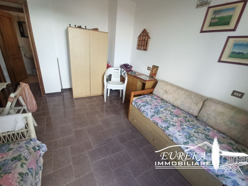 Immagine 15 di Appartamento in vendita  a Castiglione Del Lago