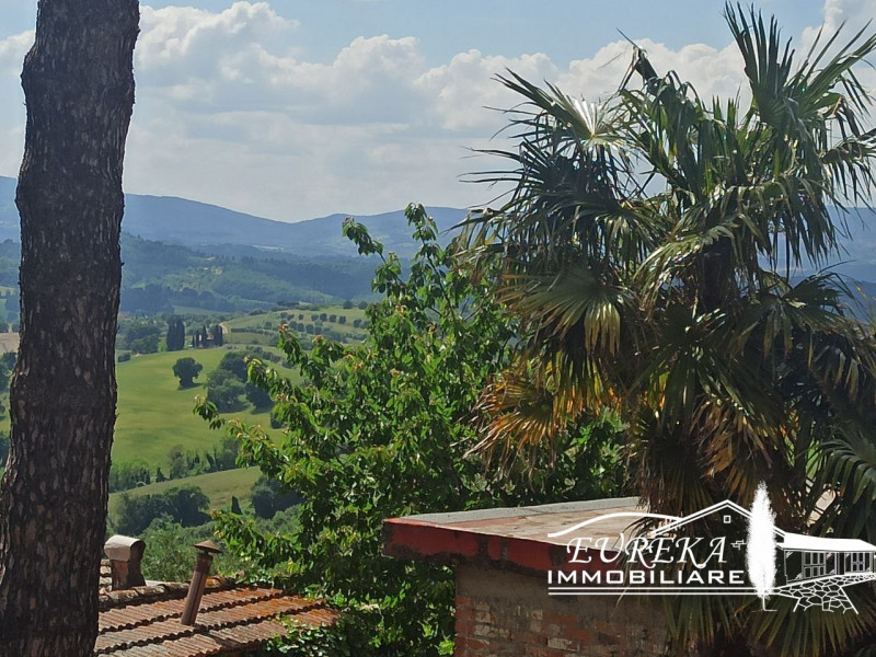 Immagine 20 di Appartamento in vendita  a Castiglione Del Lago