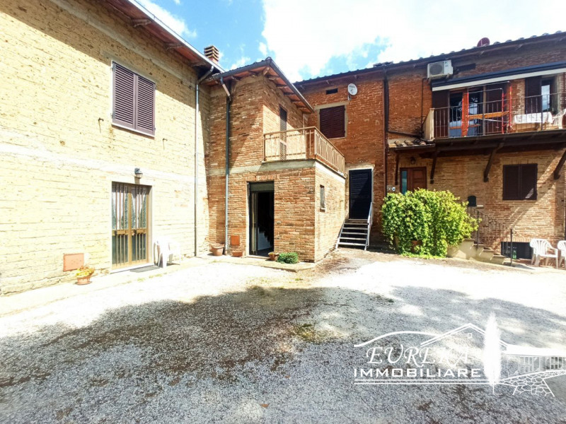 Immagine 23 di Appartamento in vendita  a Castiglione Del Lago