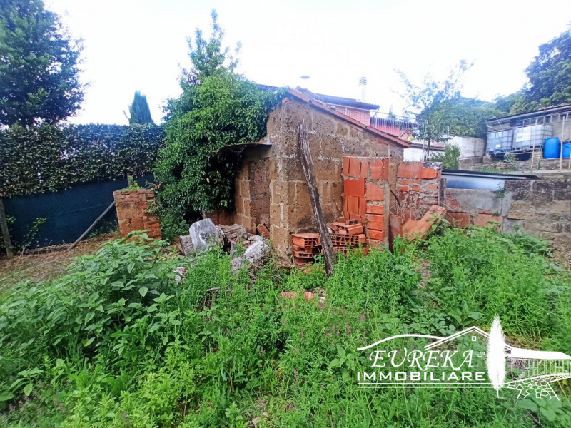 Immagine 25 di Appartamento in vendita  a Castiglione Del Lago