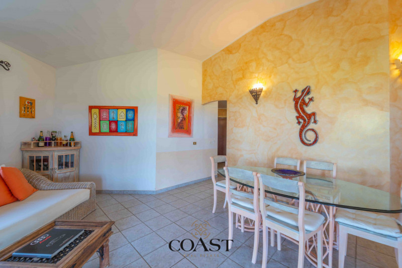 Immagine 11 di Appartamento in vendita  a Olbia