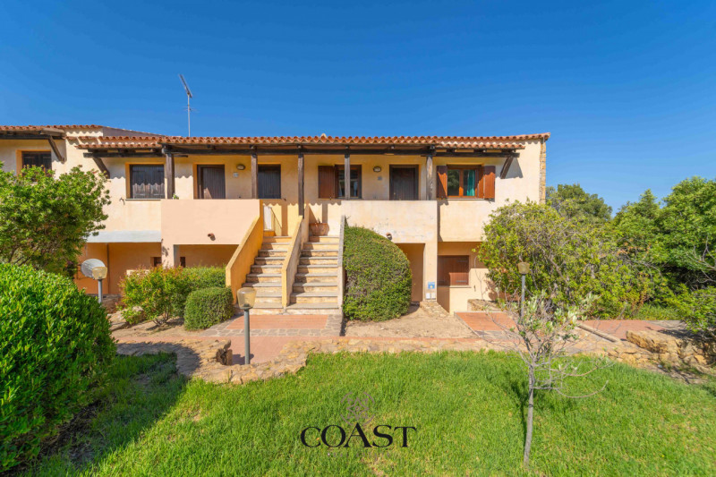 Immagine 15 di Appartamento in vendita  a Olbia