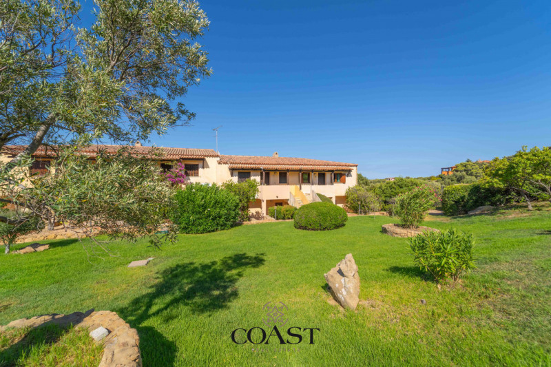 Immagine 18 di Appartamento in vendita  a Olbia