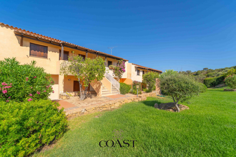 Immagine 22 di Appartamento in vendita  a Olbia