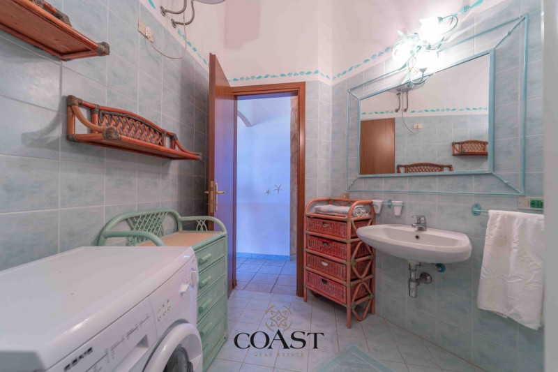 Immagine 23 di Appartamento in vendita  a Olbia