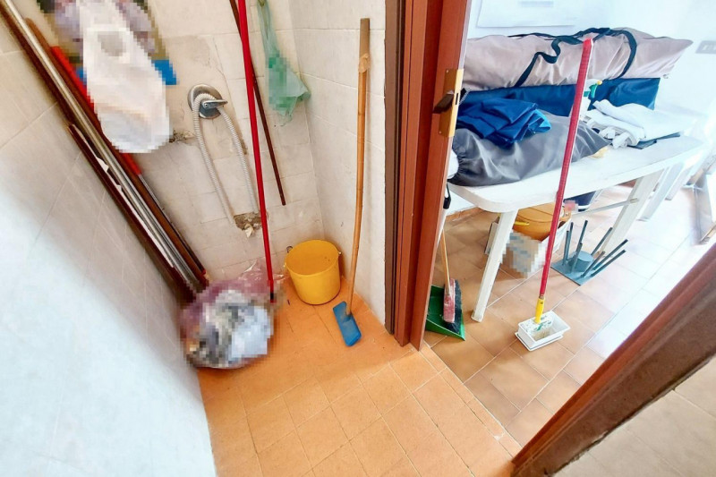 Immagine 8 di Negozio in vendita  in Via Novara, N. 41 a Vanzaghello