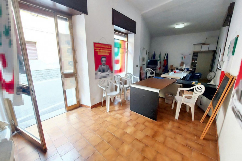 Immagine 9 di Negozio in vendita  in Via Novara, N. 41 a Vanzaghello