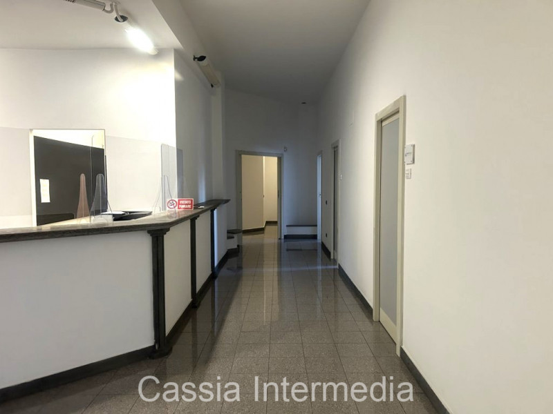 Immagine 6 di Negozio in affitto  in Via Petrarca snc a Civita Castellana