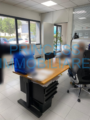 Immagine 7 di Capannone industriale in affitto  a Breganze