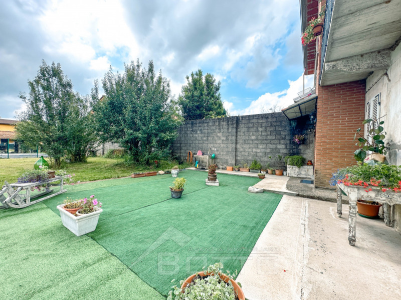 Immagine 33 di Casa indipendente in vendita  in Vicolo Ceraia, 34 a Cavallirio