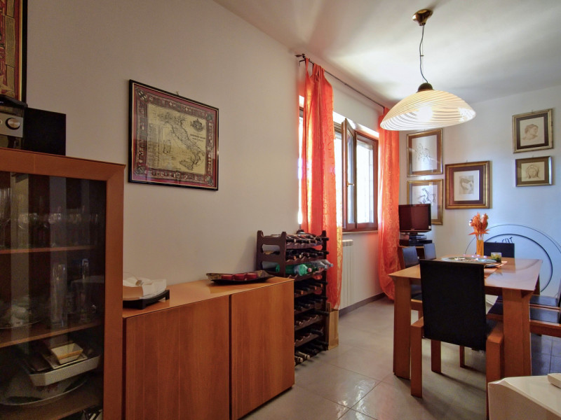 Immagine 17 di Attico in vendita  in Via Abbiategrasso, a Roma