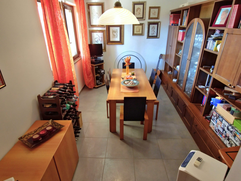 Immagine 19 di Attico in vendita  in Via Abbiategrasso, a Roma