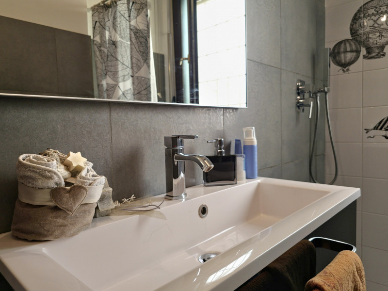 Immagine 29 di Attico in vendita  in Via Abbiategrasso, a Roma