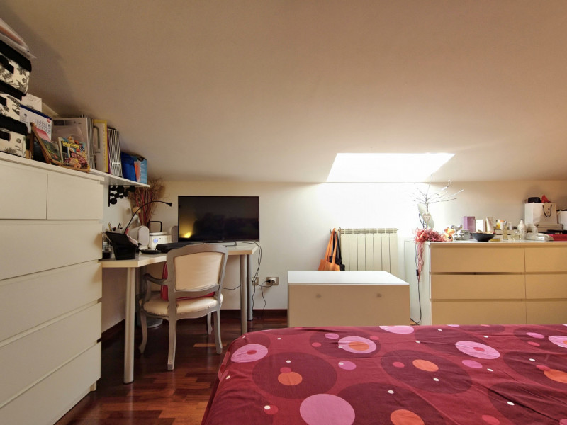 Immagine 57 di Attico in vendita  in Via Abbiategrasso, a Roma