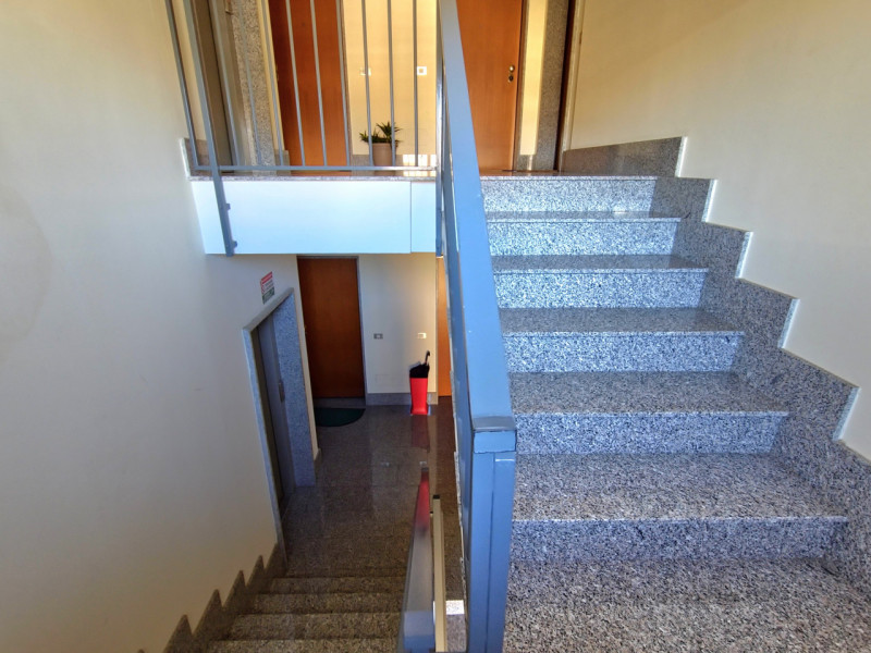 Immagine 69 di Attico in vendita  in Via Abbiategrasso, a Roma